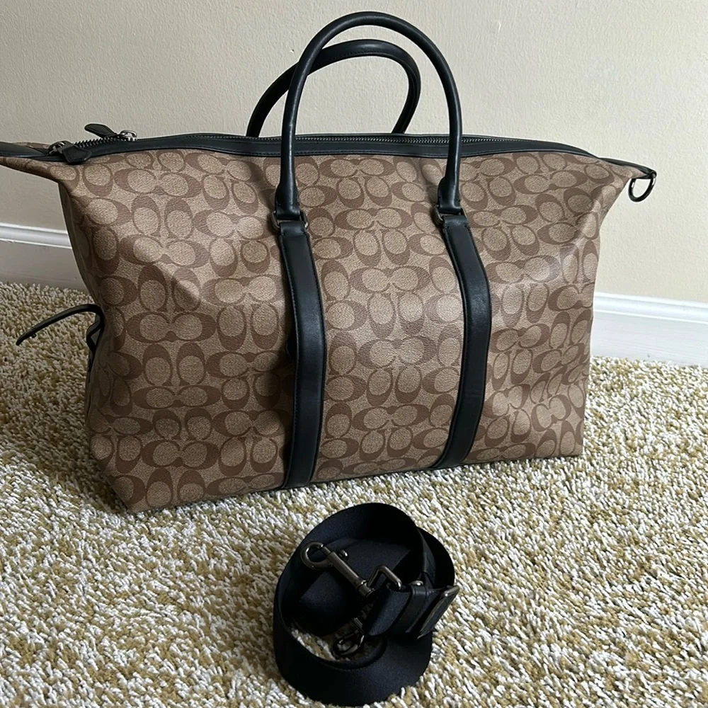 Coach - Picture 3 of 16